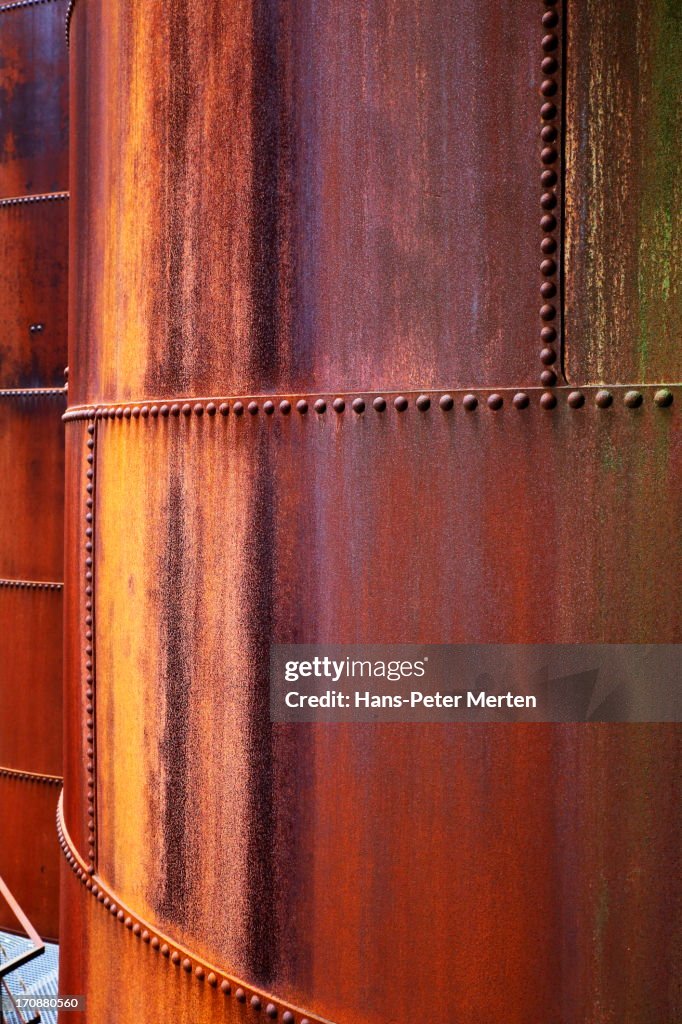 Steel plates with rivets