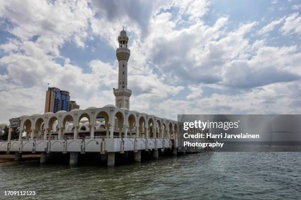 Al Rahah 48 Al Rahmah Mosque Stock Photos, High-Res Pictures, and Images - Getty ...