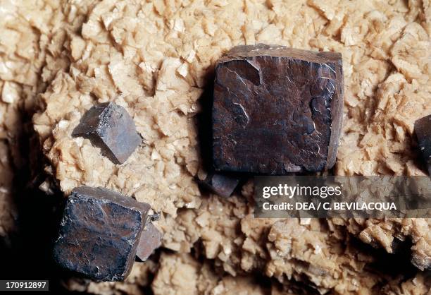 Gleana Galena Mineral Photos and Premium High Res Pictures - Getty Images