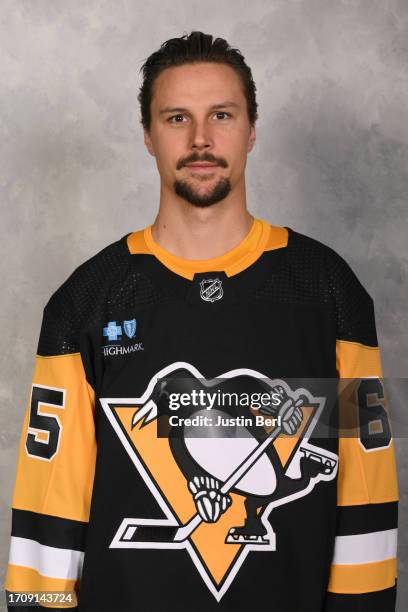 Erik Karlsson of the Pittsburgh Penguins poses for his official headshot for the 2023-2024 season on September 20, 2023 at the UPMC Lemieux Sports...