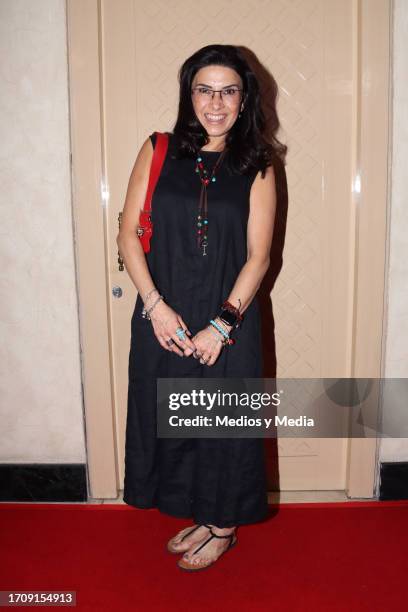 Dalilah Polanco poses for photos during the red carpet for the first night of the play 'Escape Room' at Teatro Libanes on September 29, 2023 in...