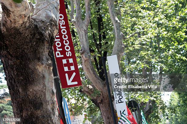 General view signage outside the Policlinico Umberto I hospital on June 20, 2013 in Rome, Italy. 'The Sopranos' actor James Gandolfini died of a...