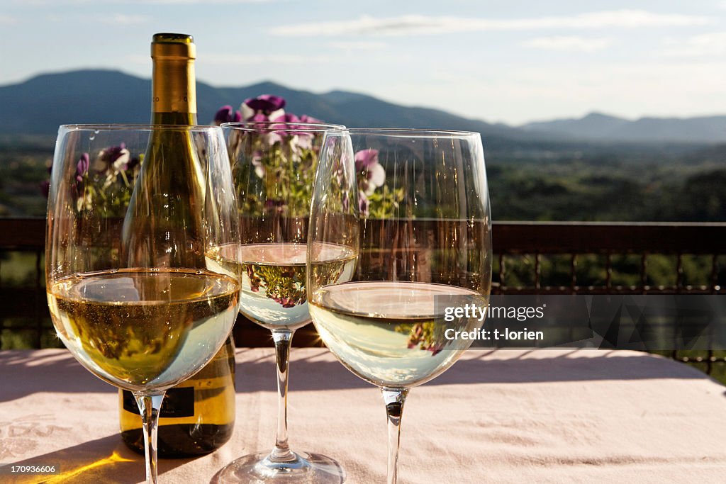 Monte Carlo White Wine