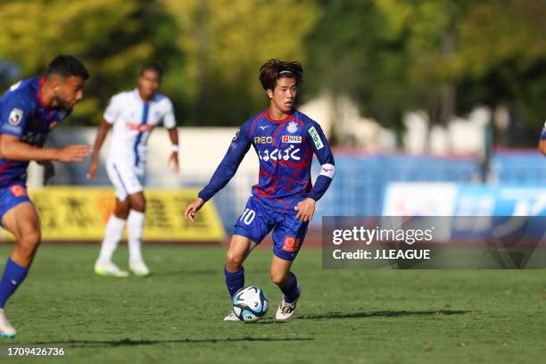 Motoki HASEGAWA of Ventforet Kofu in action during the J.LEAGUE Meiji Yasuda J2 37th Sec. Match between Ventforet Kofu and Mito Hollyhock at JIT...