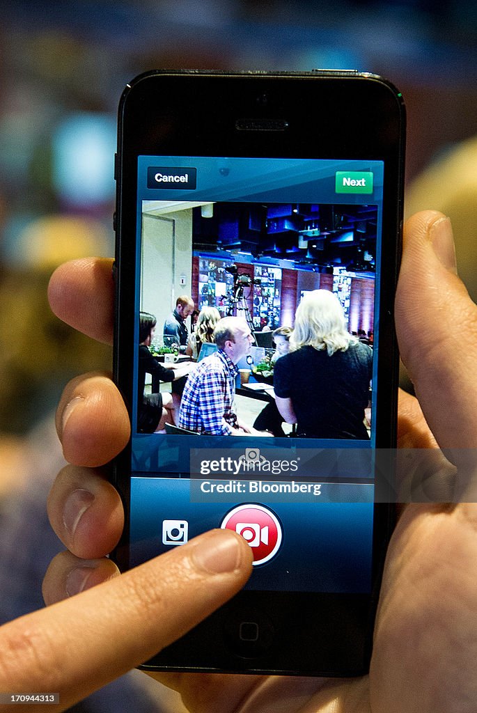 Facebook Said to Plan Unveiling Instagram Video-Sharing Service