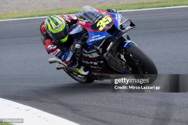 Cal Crutchlow of Great Britain and Yamalube RS4GP Racing Team rounds the bend during the MotoGP of Japan - Qualifying at Twin Ring Motegi on...