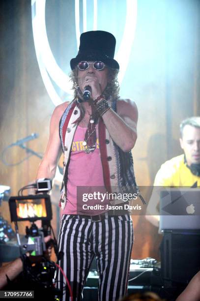 Big Kenny of Electro Shine performs during the MTV, VH1, CMT & LOGO 2013 O Music Awards on June 20, 2013 in Nashville, Tennessee.