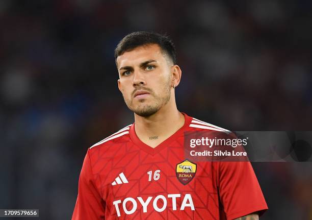 Leandro Paredes of AS Roma gestures prior the Serie A TIM match between AS Roma and Empoli FC at Stadio Olimpico on September 17, 2023 in Rome, Italy.