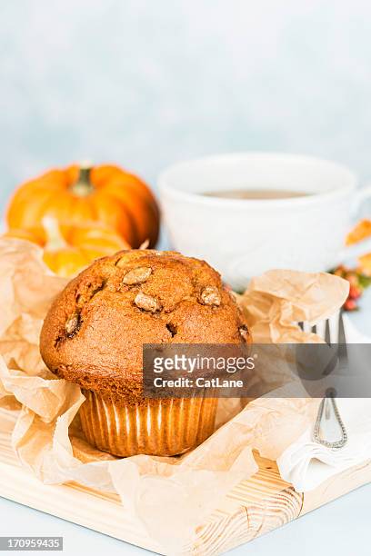 pumpkin spice muffin and herbal tea - muffin stock pictures, royalty-free photos & images