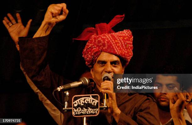 Dharmendra, Bollywood actor and BJP candidate, at a public rally, Bikaner, India.