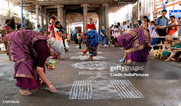 98 Women Rice Work Tamil Nadu Stock Photos, High-Res Pictures, and