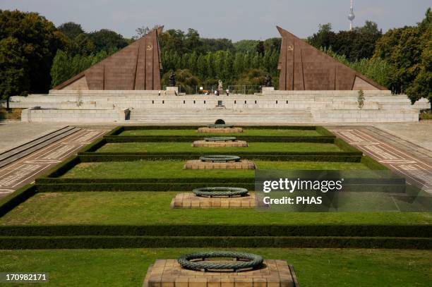 Germany. Berlin. The Soviet Cenotaph in Treptower Park erected in memory of the Soviet soldiers killed in action in the Battle of Berlin during World...