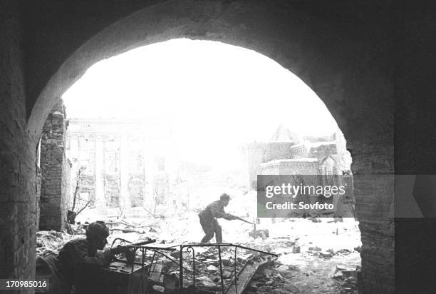 World war 2, battle of stalingrad, street fighting.