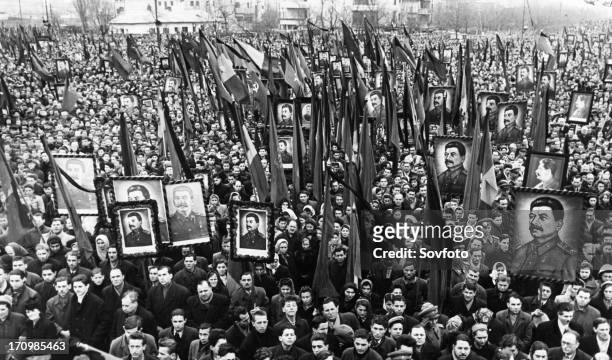 83 fotos de stock e banco de imagens de Joseph Stalin Funeral - Getty Images