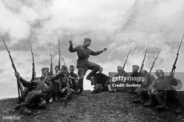Red Ripper Ussr 2,063 Red Army Men Stock Photos, High-Res Pictures, and Images - Getty ...