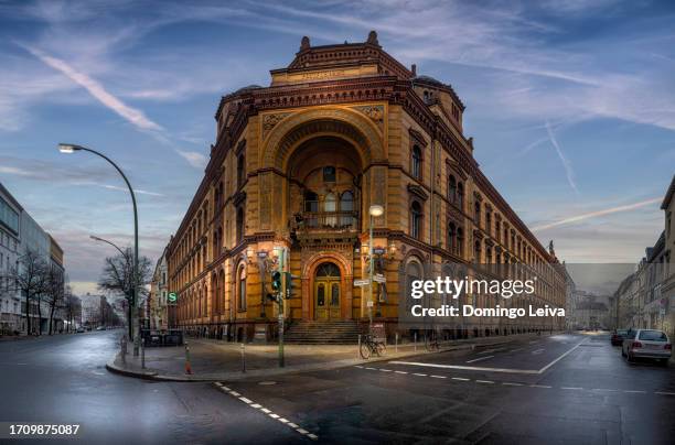 the old postfuhramt (post office building) in the oranienburgerstrasse in berlin mitte, berlin, germany - boulevard foto e immagini stock