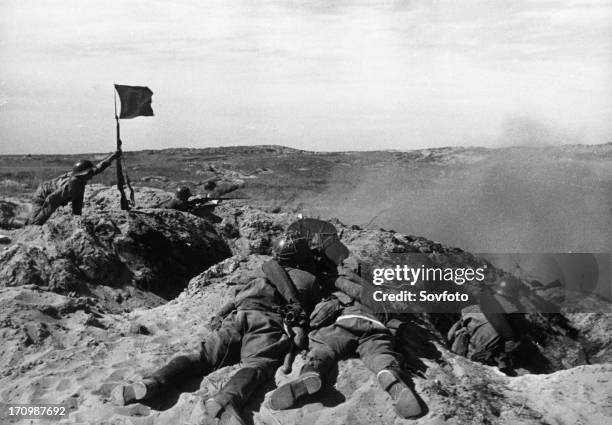 Khalkhin gol battle, east mongolia , august 1939, soviet red army fighting japanese .