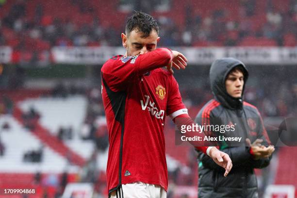 Bruno Fernandes of Manchester United looks dejected at full-time following the Premier League match between Manchester United and Crystal Palace at...