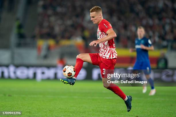 Philipp Lienhart of SC Freiburg controls the Ball during the UEFA Europa League match between Sport-Club Freiburg and West Ham United at Europa-Park...