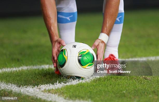 Diego Forlan of Uruguay takes a corner during the FIFA Confederations Cup Brazil 2013 Group B match between Nigeria and Uruguay at Estadio Octavio...