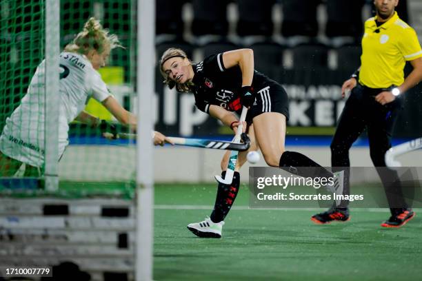 Michelle Fillet of Amsterdam Dames 1 during the Hoofdklasse Women match between Amsterdam v Pinoke at the Wagener Stadium on October 6, 2023 in...