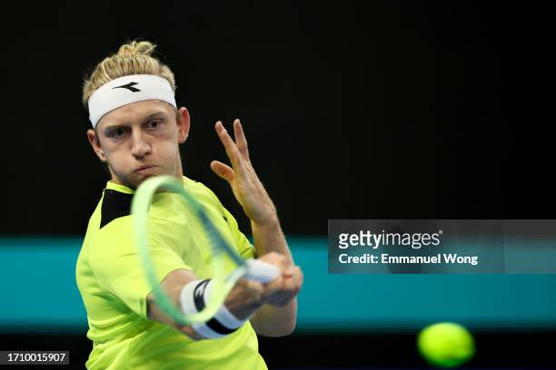 Alejandro Davidovich Fokina of Spain returns a shot during the Men's Singles Round of 16 match against Alexander Zverev of Germany on day 5 of the...