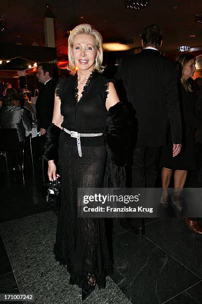 Ute Ohoven In Einem Chanel Kleid Beim 17. "Ball Der Sterne" Von Radio Regenbogen Im Mannheimer Rosengarten Am 141006