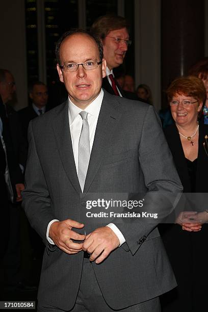 Fürst Albert Ii. Von Monaco Beim Fundraising - Dinner In Der K21 Kunstsammlung Nordrhein-Westfalen In Düsseldorf Am 202009