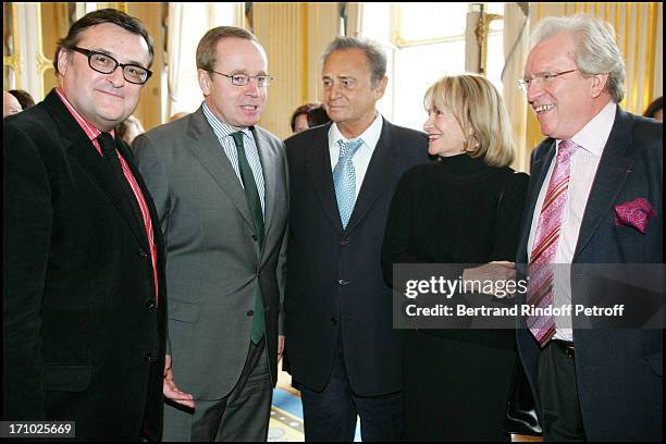 36 Suzy Declair Photos & High Res Pictures - Getty Images