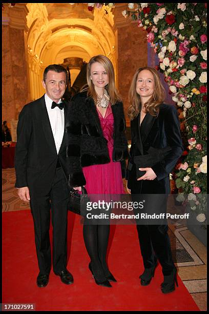 Francois Sarkozy, Delphine Arnault, Consuelo Remmert at The Dinner Hosted At The Petit Palais To Co-Inside With The Retrospective Yves Saint Laurent.