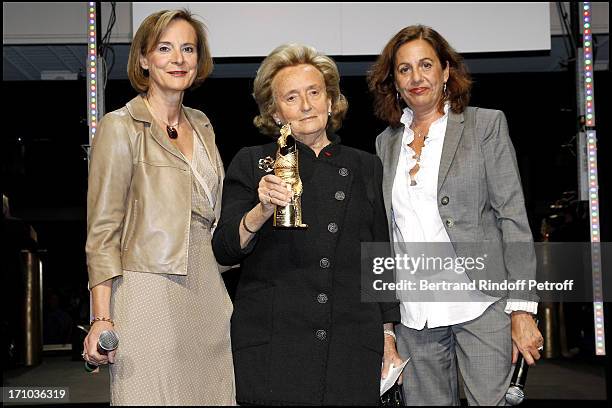 Managing Director Coca Cola Europe, Bernadette Chirac , Anne Barrere at "Des Femmes En Or" 18th Awards Ceremony 2010 At Salle Wagram .