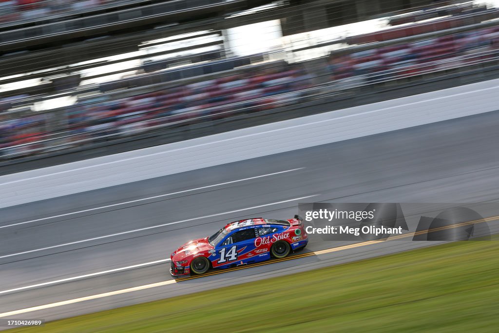 NASCAR Cup Series YellaWood 500 - Qualifying