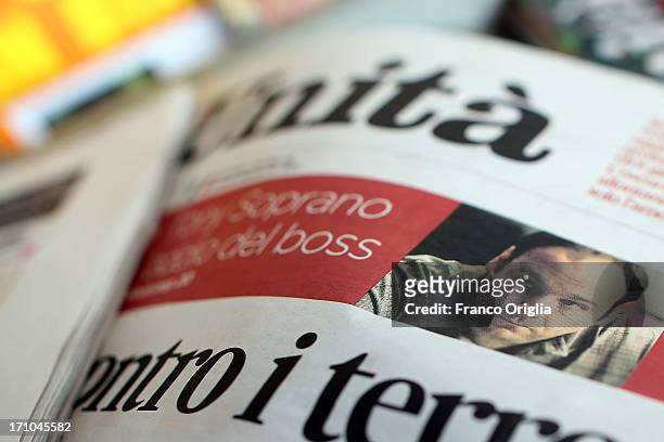 The title on the front page of Italian newspaper 'L'Unita' regarding the James Gandolfini's death meaning 'Tony Soprano The Goodbye to the Boss' is...