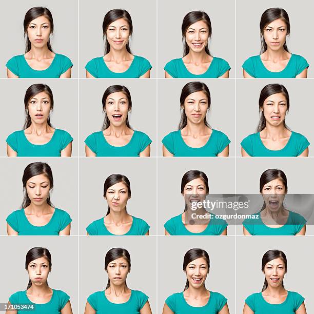 jovem mulher fazendo expressões faciais - facial expression imagens e fotografias de stock
