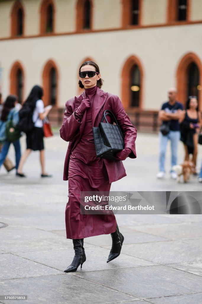 Street Style - Day 2 - Milan Fashion Week - Womenswear Spring/Summer 2024