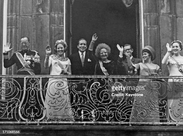 The Dutch royal family on the balcony of the Lange Voorhout Palace in The Hague after the Queen's Speech, 19th September 1967. Left to right: Prince...