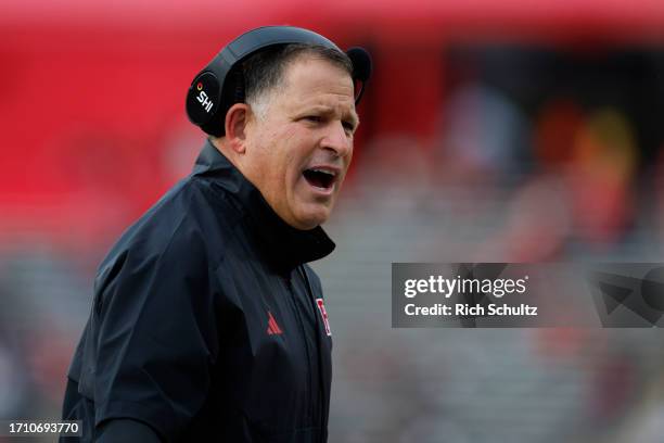 Head coach Greg Schiano of the Rutgers Scarlet Knights on the sidelines during the second quarter of a football game against the Wagner Seahawks at...