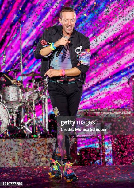 Chris Martin of Coldplay performs onstage at Rose Bowl Stadium on September 30, 2023 in Pasadena, California.