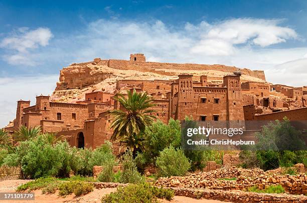 ait-benhaddou kasbah, marokko - ait benhaddou stock-fotos und bilder
