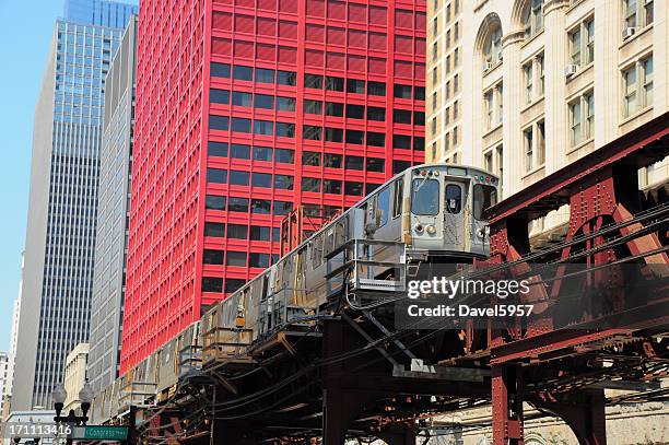 chicago l train in the downtown loop area - letter l stock pictures, royalty-free photos & images