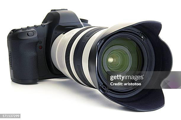 digital appareil photo reflex à un objectif & téléobjectif - long lens camera photos et images de collection