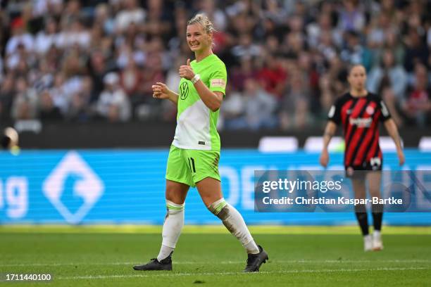 Alexandra Popp of VfL Wolfsburg reacts during the Google Pixel Women's Bundesliga match between Eintracht Frankfurt and VfL Wolfsburg at Deutsche...