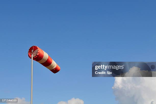 windsock - wind stockfoto's en -beelden