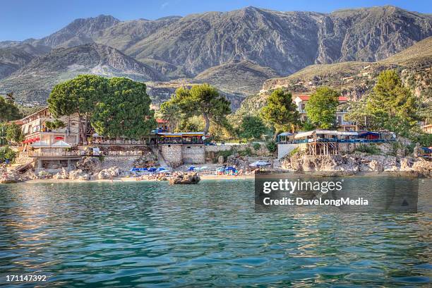 costa del mar jónico - albania fotografías e imágenes de stock