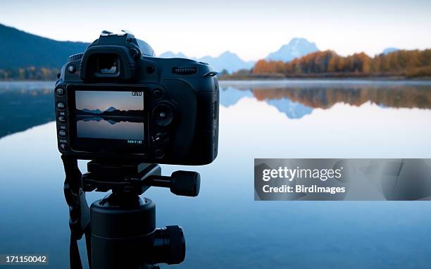 sunrise bild in lcd-oxbow bend, gtnp - digitalkamera bildschirm stock-fotos und bilder