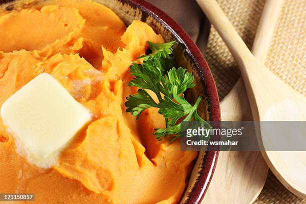 puré de batata doce ou inhames - mashed sweet potato imagens e fotografias de stock