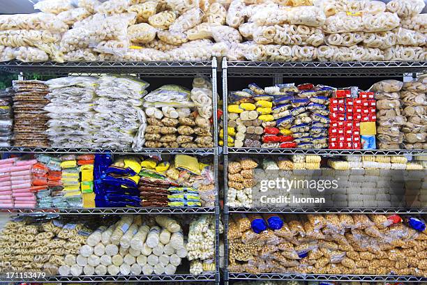 biscuits in a supermarket - bread packet stock pictures, royalty-free photos & images