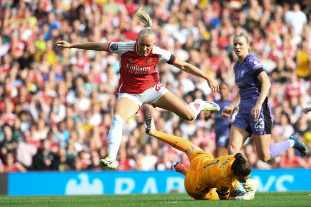 GBR: Arsenal FC v Liverpool FC - Barclays Women's Super League