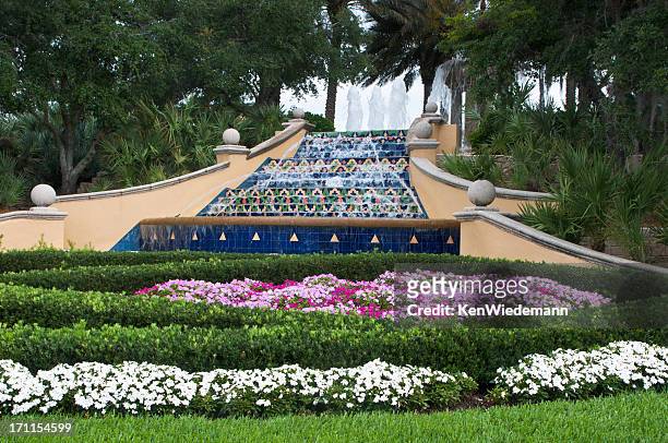 palm beach fountain - palm beach florida stock pictures, royalty-free photos & images
