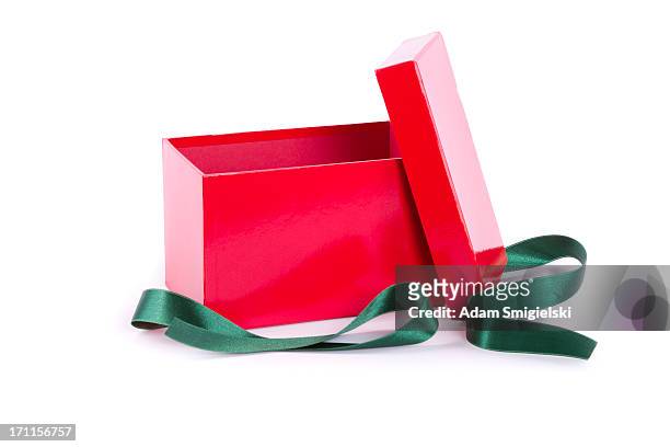 leere geschenk-boxen - geschenkkarton stock-fotos und bilder